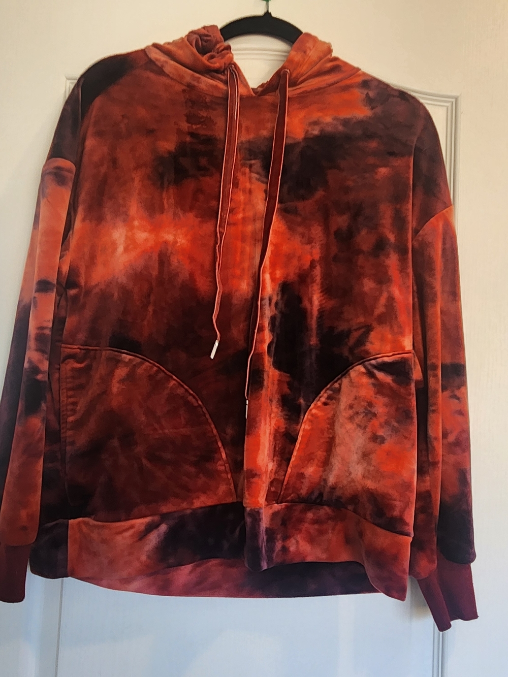 Time and Tru Orange and Black Tie-Dye Velvet Hoodie M Euc